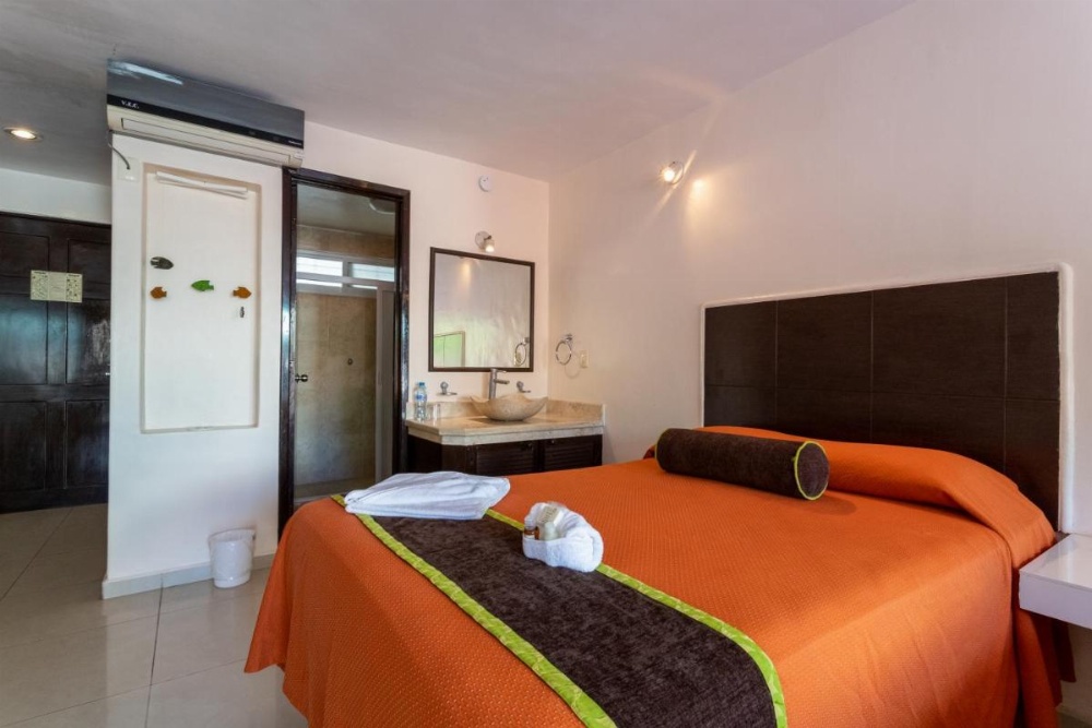 Room image 4