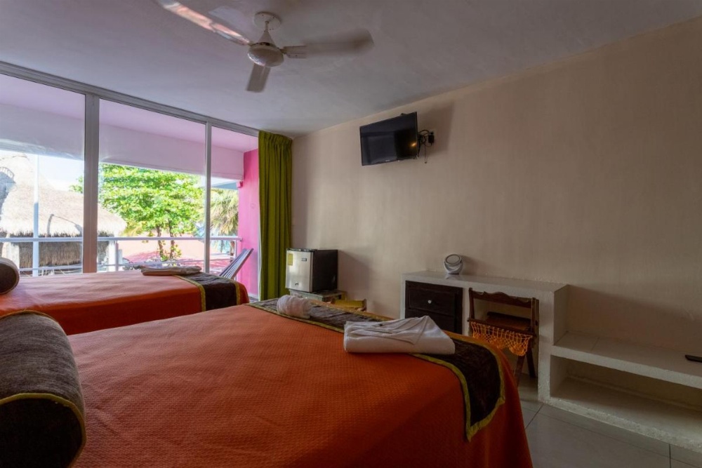 Room image 3