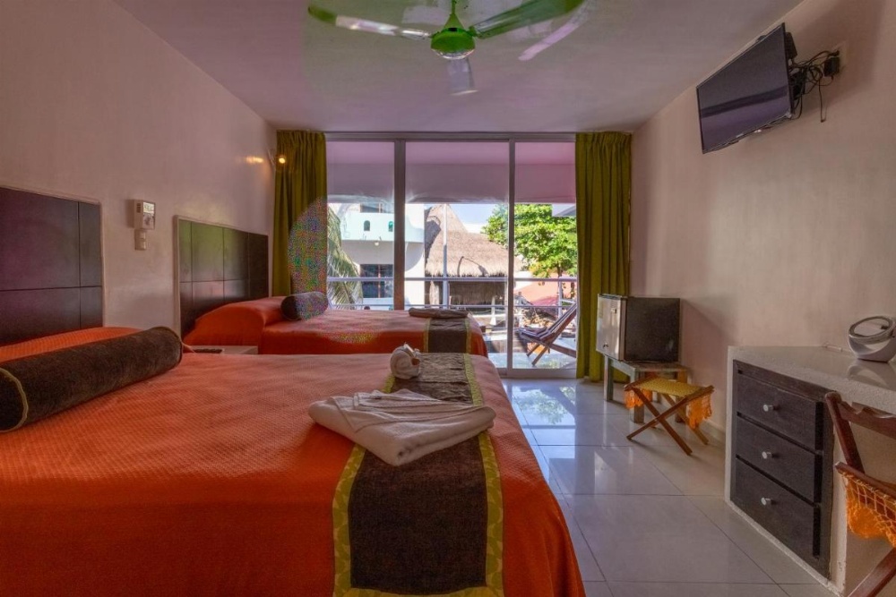 Room image 4